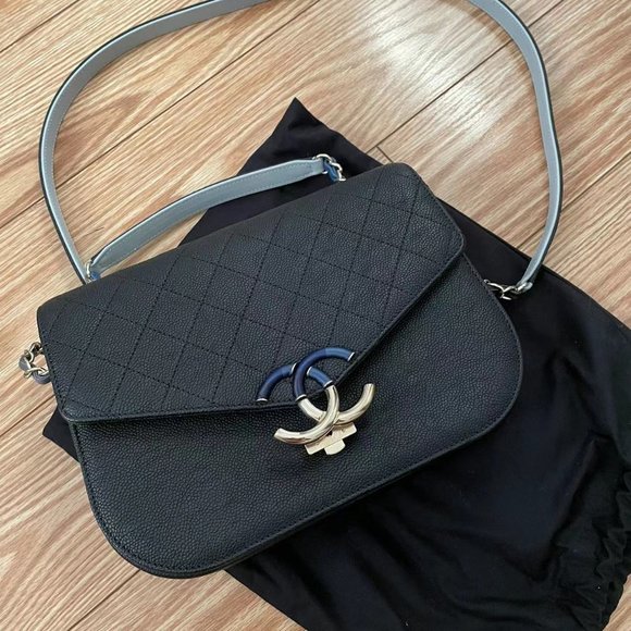 Chanel Coco Cuba Medium Flap Bag in Black Leather. Dead Stock item - Picture 3 of 3